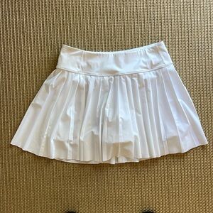 Athleta, white tennis skirt, medium, pleated